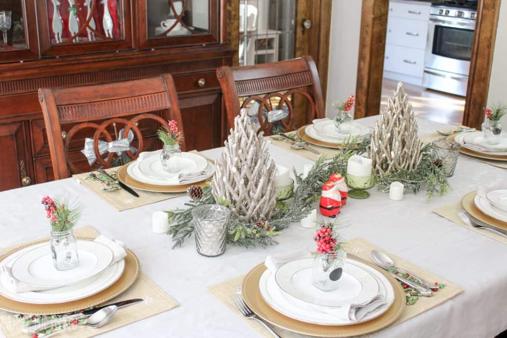 classic christmas dining room decorations