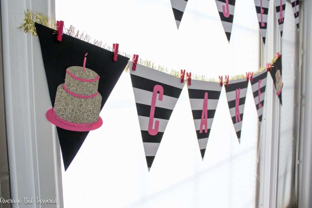 So cute! This Kate Spade inspired birthday party post is full of cute decor ideas and inspiration for any adorably fabulous party you may be planning!