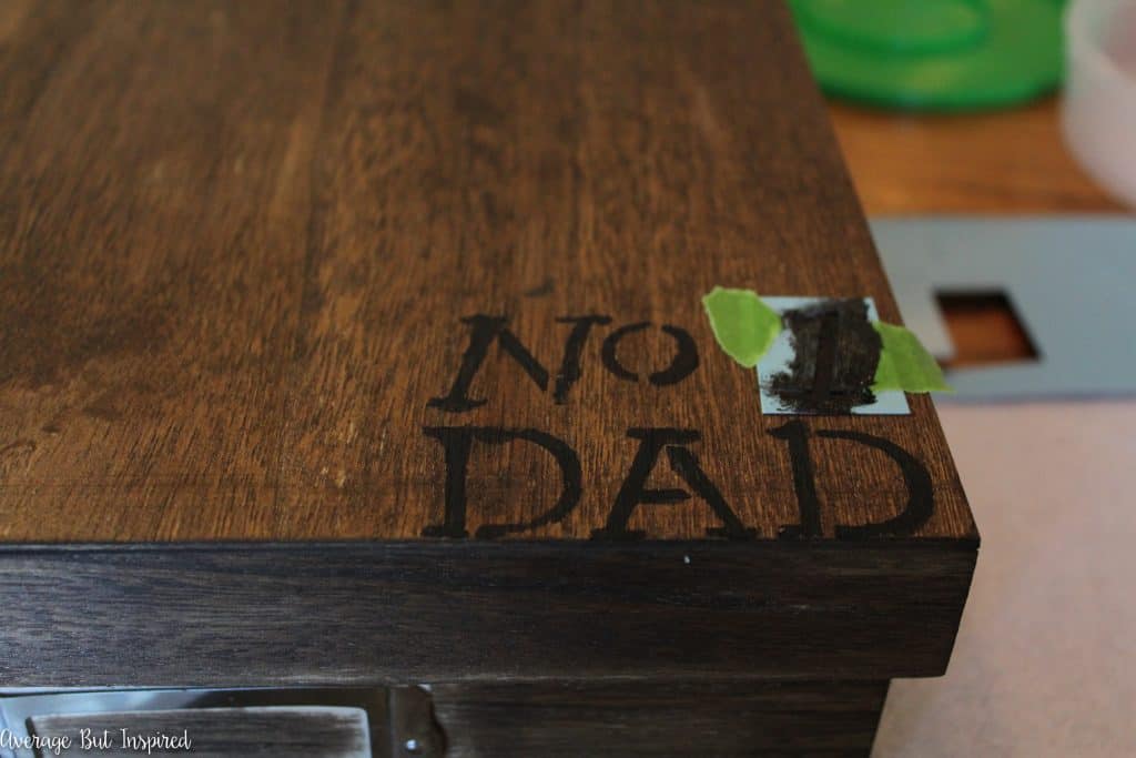 DIY Father's Day Gift Memory Box-9309A Memory Box is a great DIY Father's Day Gift! It's a wonderful place for dads to store the treasures their kids make for, and give to, them. Plus it's simple to make and inexpensive!
