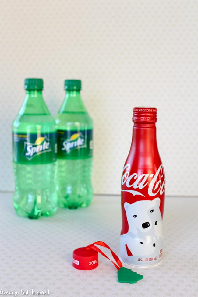 Learn how to transform a Coca-Cola bottle into an ornament for your Christmas tree! Plus, download free printable gift tags in this post!