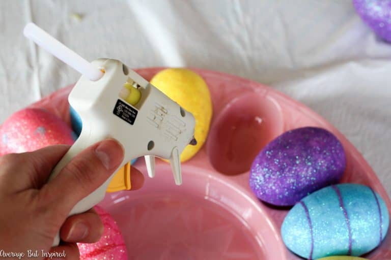 DIY Dollar Tree Easter Wreath (Made With an Egg Tray!)