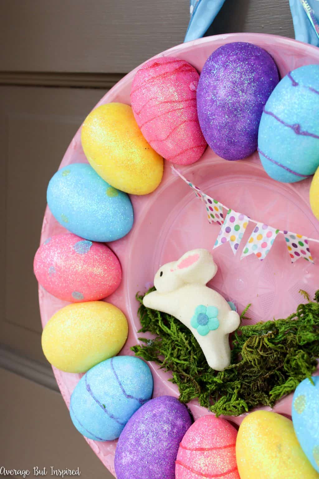 https://averageinspired.com/wp-content/uploads/2017/03/Deviled-Egg-Tray-Easter-Wreath-1141.jpg