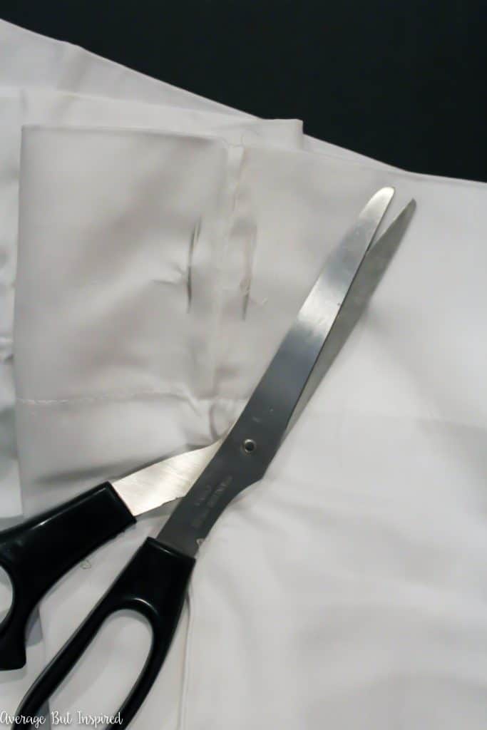 DIY Travel Laundry Bag From a Pillowcase