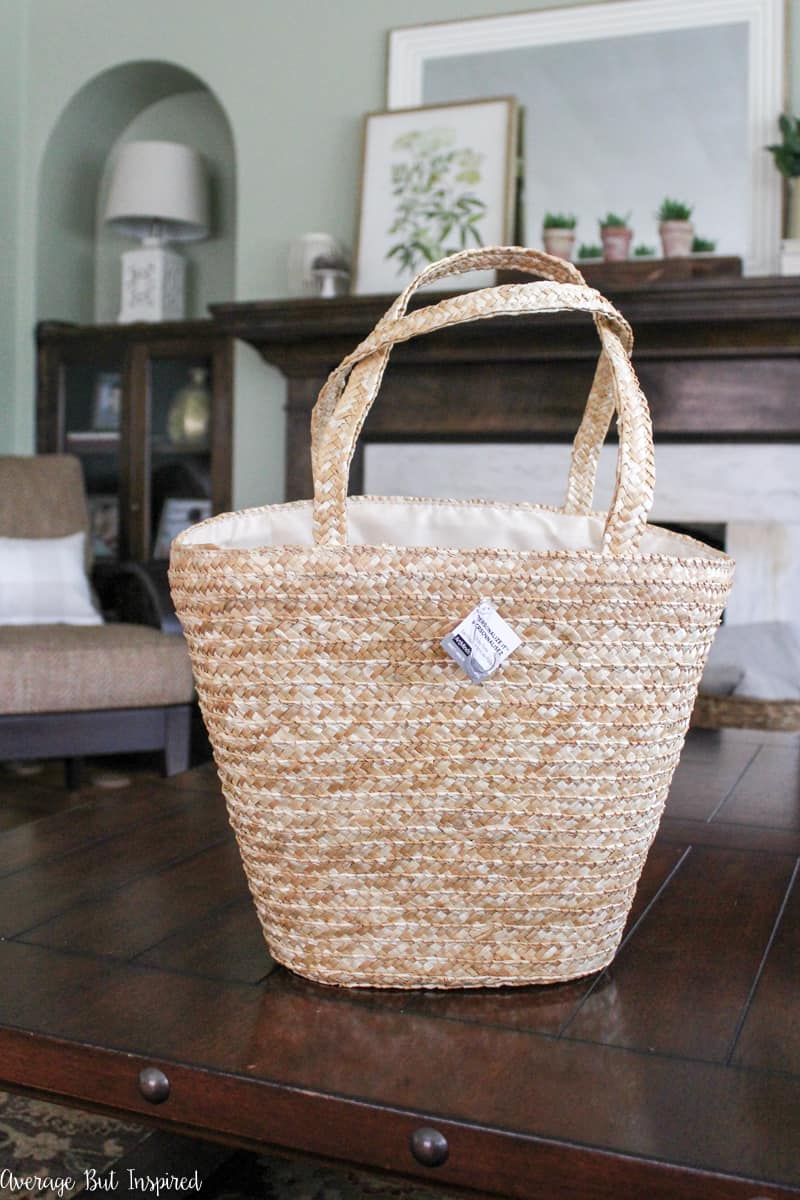 14 Best Straw Bags for Summer 2018 - Cute Straw Handbags & Basket Bags