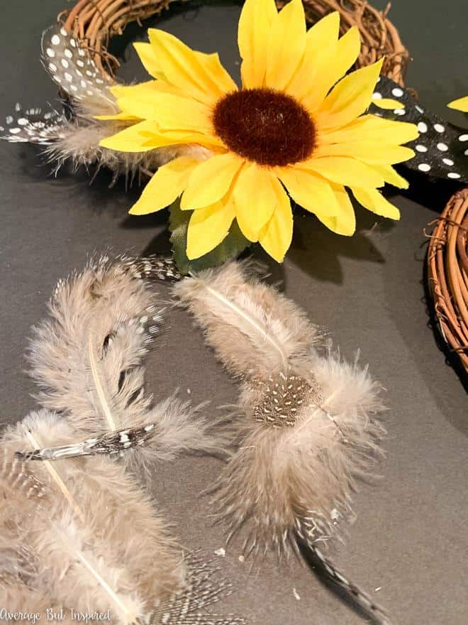 Learn how to make a beautiful sunflower wreath in this post!