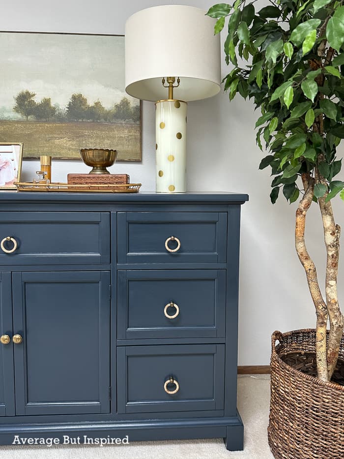 How to Create a Faux Antique Brass Finish With Paint