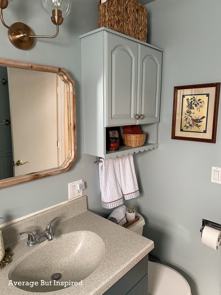 Cozy Cottage Bathroom with Vintage Charm